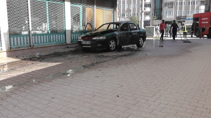 Otomobil Alev Alev Yandı