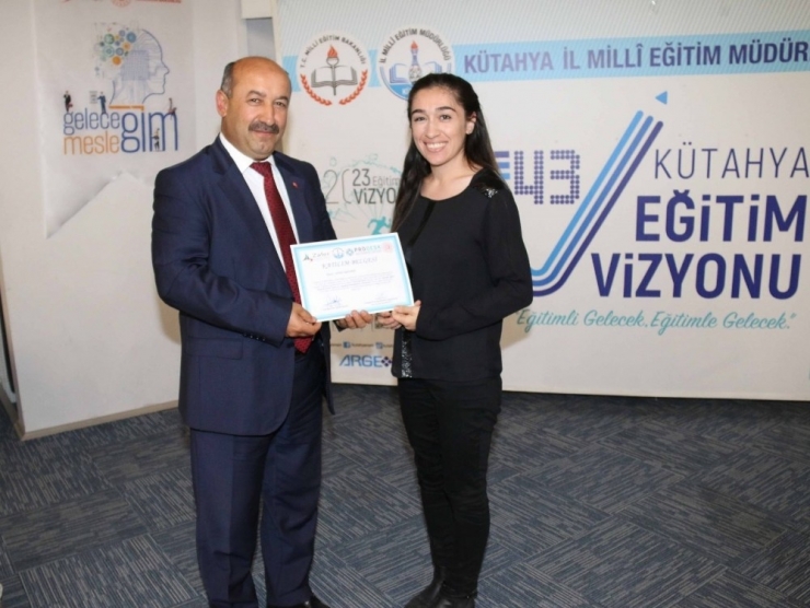 Kütahya’da Mesleki Eğitim Alanında ’Proje Yazma Ve Uygulama Eğitimi’ Sertifika Töreni