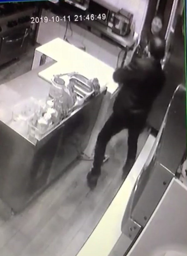 2 Çocuk Annesi Kadının Silahla Vurulduğu O Anlar Güvenlik Kamerasına Böyle Yansıdı