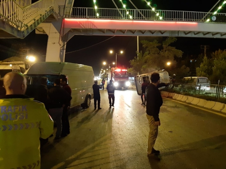 Düğün Konvoyunda Kaza: 20 Yaralı