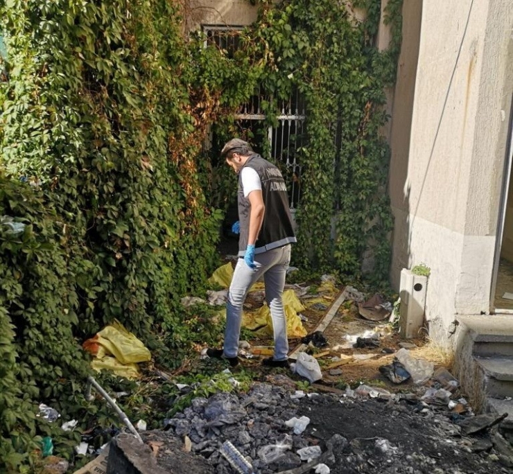 Narko Ekipleri, Uyuşturucuya Geçit Vermiyor