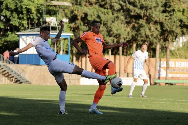 Hazırlık Maçı: Aytemiz Alanyaspor: 2 - Fc Desna: 2