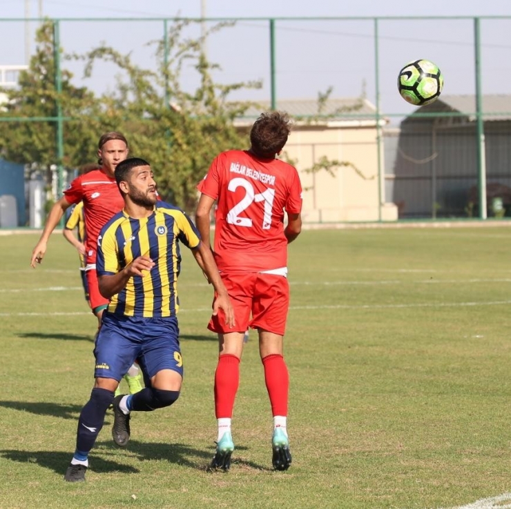 Bağlar Belediyespor Fırsat Tepti
