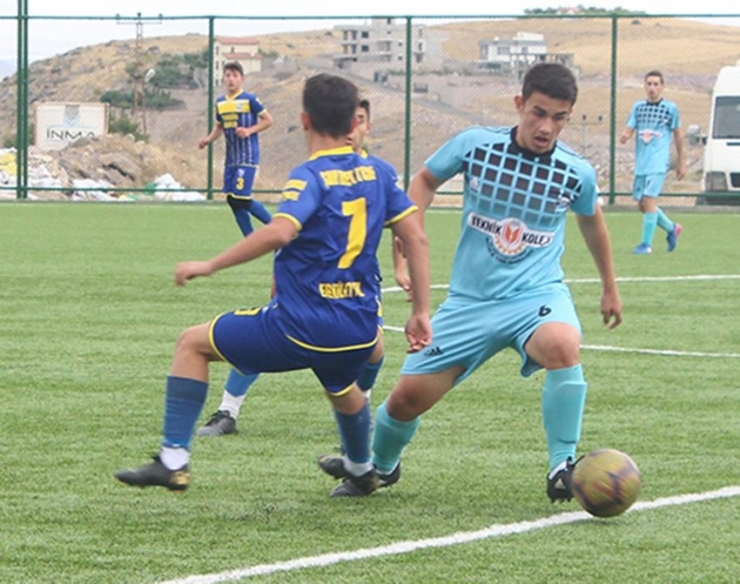 Kayseri U-17 Futbol Ligi Sona Erdi