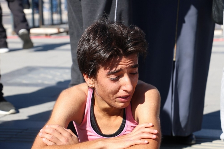 Dereceye Giremeyen Sporcu Gözyaşlarına Boğuldu