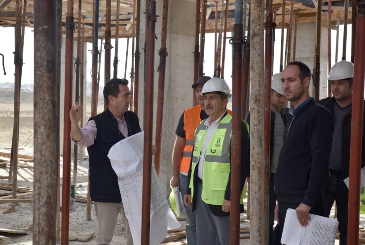 Metin Özöğüt Yaşam Ve Bakım Merkezinin Yapımı Devam Ediyor