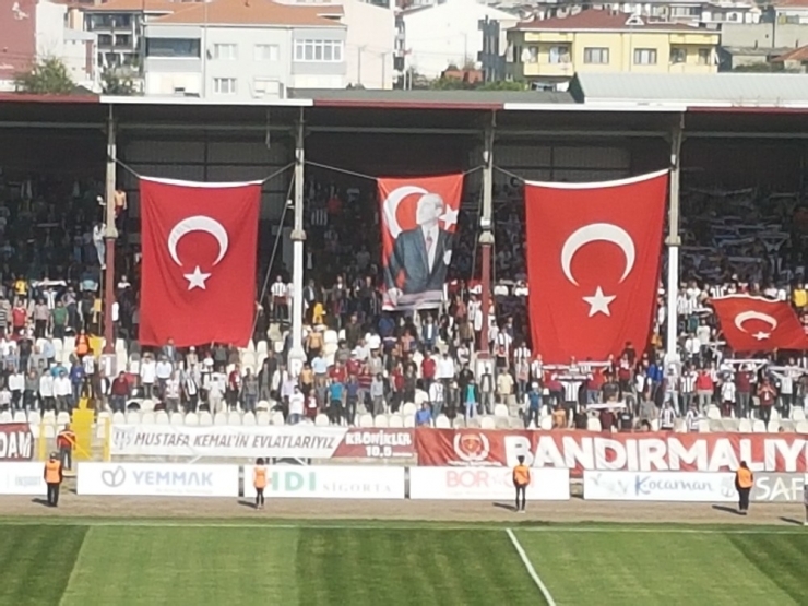 Bandırmaspor Taraftarından Barış Pınarı Kahramanlarına Destek