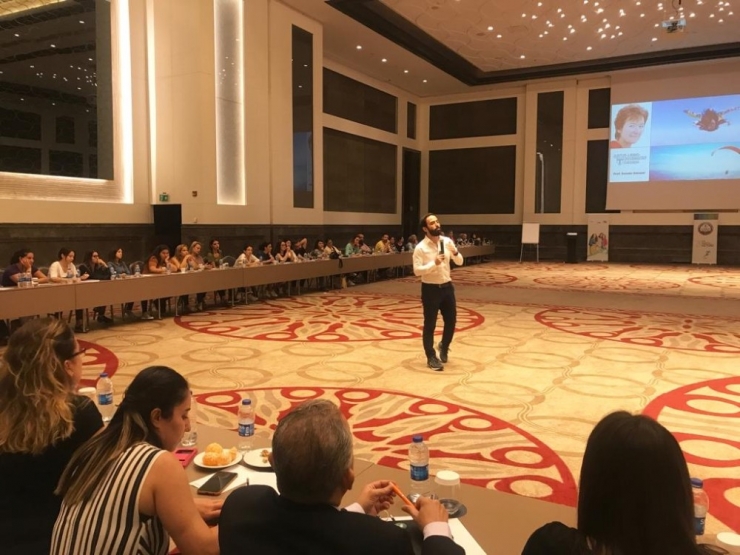 Rehber Öğretmenlere ’Özgüven Projesi’ Eğitimi