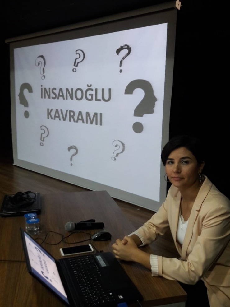 ’Gençlerde Ruh Sağlığı’ Paneli Yapıldı