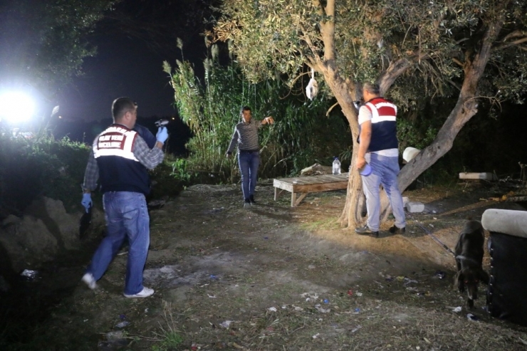 Alıcı Kılığına Giren Jandarmadan Uyuşturucu Satıcısına Suçüstü