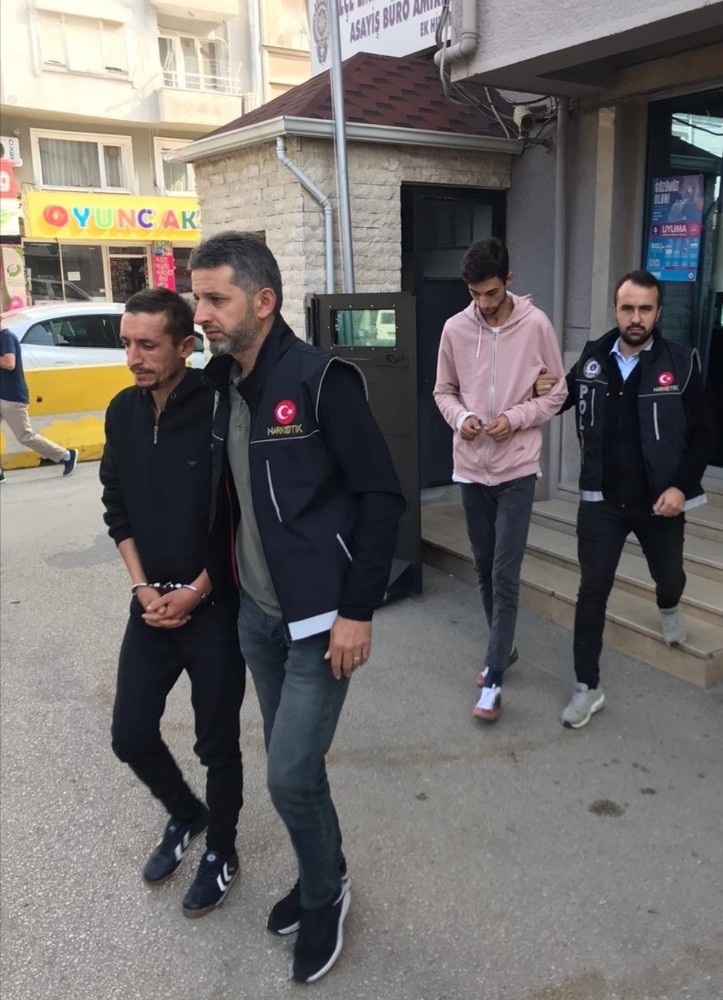 Mustafakemalpaşa’da Zehir Tacirlerine Darbe