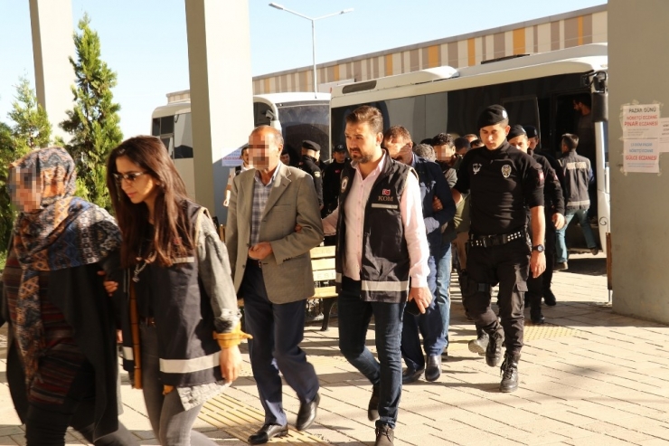 Van’da Rüşvet Şüphelileri Adliyeye Sevk Edildi