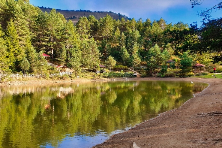 Limni Gölünde Sonbahar Yoğunluğu