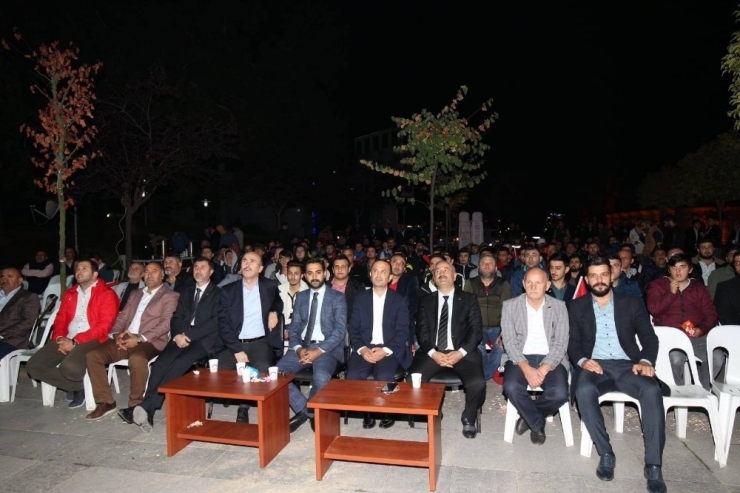 Gebze’de Milli Maç Heyecanı Kent Meydanında Yaşandı