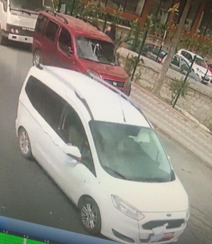 Bayrampaşa’da Gelin Arabasıyla 1 Milyon 700 Bin Tl’lik Gasp