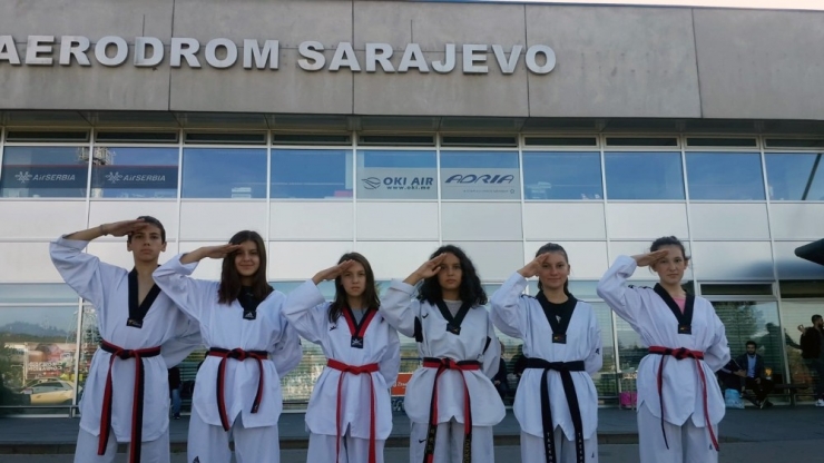 Muğla Büyükşehir’li Sporculardan “Mehmetçiklere” Selam