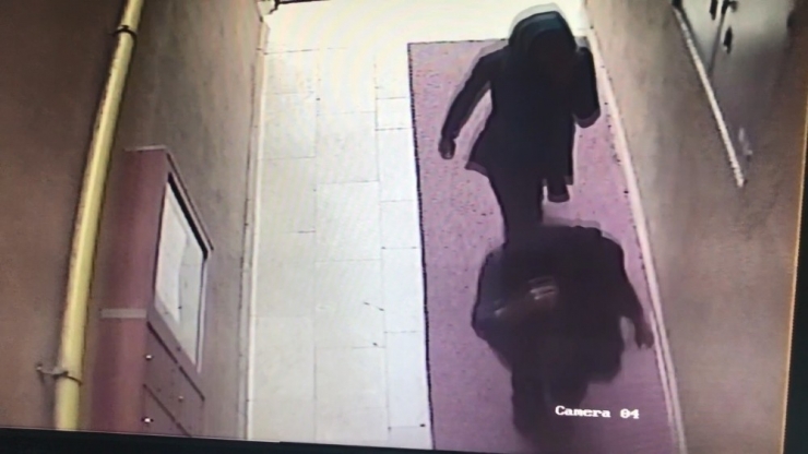 Ptt Kocaeli Başmüdürünün Evine Giren Kadın Yakayı Ele Verdi