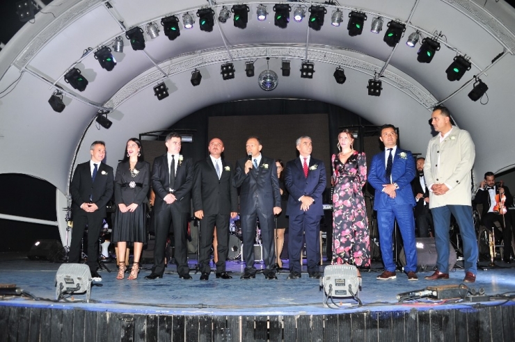 Kuşadası’nda Otelciler Düzenlenen Gecede Bir Araya Geldi