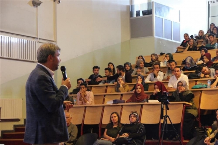 Kütahya’da ‘Ruh Sağlığının Güçlendirmesi’ Konulu Konferans