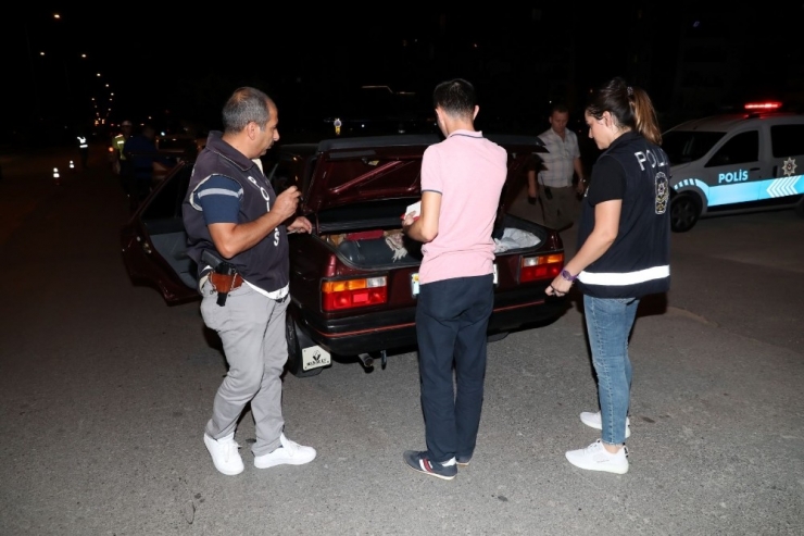 Mersin Polisinden Dev Uygulama