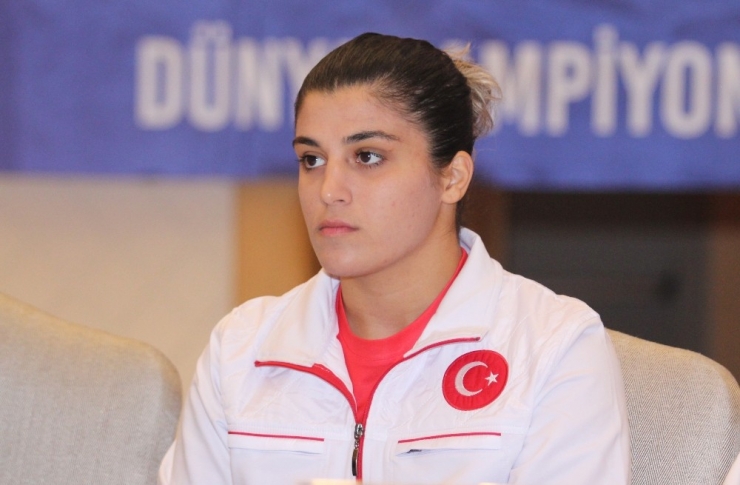 Busenaz Sürmeneli: “Olimpiyat Kotası Türk Halkını Kesmez, Olimpiyat Madalyası Lazım”