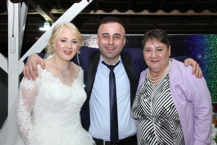 4 Bin Kilometre Uzaklıktaki Finlandiya’dan Gelin Geldi