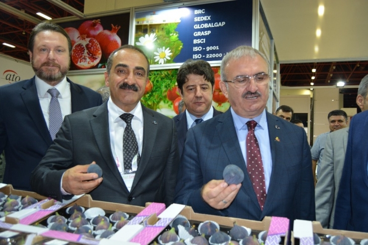 Vali Karaloğlu: " Bu Şehrin De, Tarım Sektörünün De Potansiyeli Var. Tek, Eksiğimiz, Bir Araya Gelip Güçlerimizi Birleştirerek, Sinerji Oluşturarak Yol Yürümek"