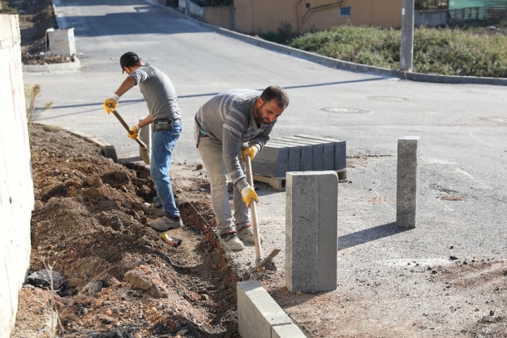 Çayırova Belediyesi’nden Kış Öncesi Yoğun Mesai