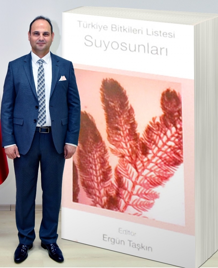 Mcbü’den ’Türkiye’deki Su Yosunları’ İle İlgili Önemli Çalışma