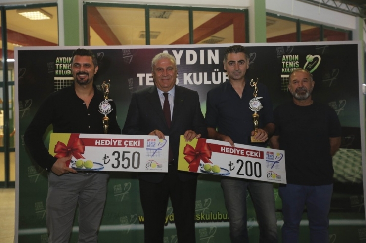 Efeler’de Tenisin Şampiyonları Belli Oldu