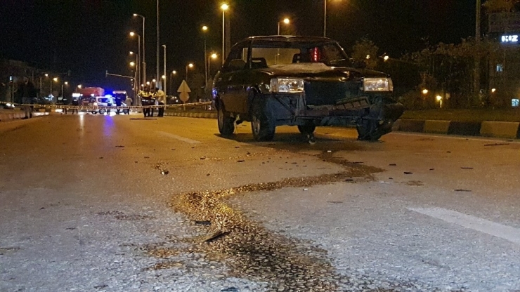 Yaya Geçidinde Otomobilin Çarptığı Üniversite Ögrencisi Ağır Yaralandı