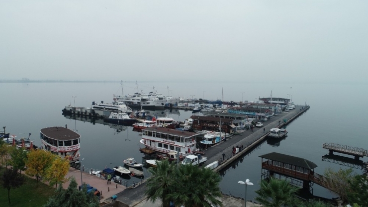 İzmit Marina’ya 400 Ton Asfalt Serildi