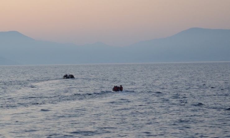 77’si Çocuk 162 Düzensiz Göçmen Ölümü Göze Alarak Çıktıkları Yolculukta Yakalandı
