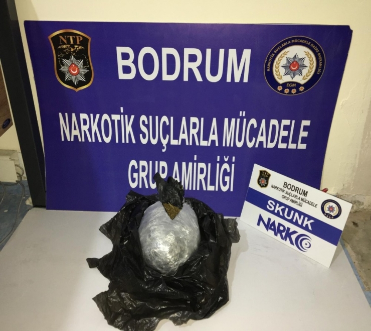 Bodrum’da 1 Kilogram Uyuşturucu Yakaladı: 2 Gözaltı