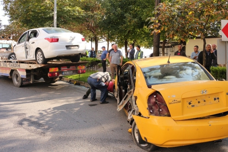Film Gibi Kovalamaca Kazayla Son Buldu