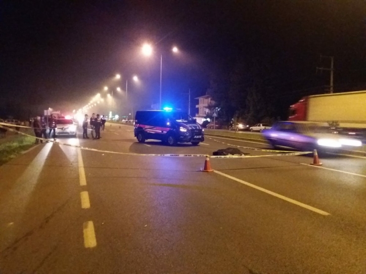 Otomobilin Çarptığı Yaşlı Adam Hayatını Kaybetti