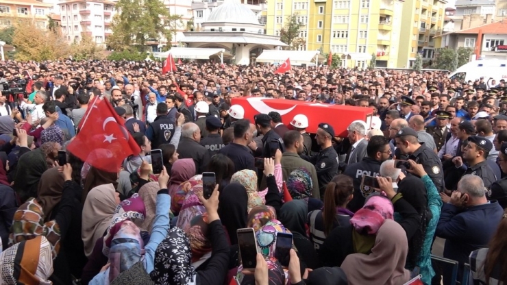 Münbiç Şehidi Üsteğmen Bozbıyık’ı Binler Uğurladı