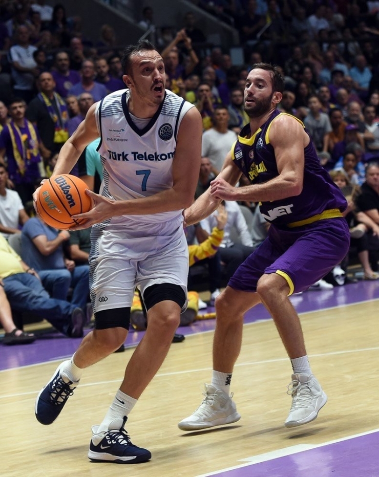 Türk Telekom, Basketbol Şampiyonlar Ligi’ne Galibiyetle Başladı