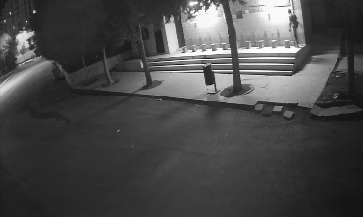 Okul Ve Camilerin Musluklarını Tekmeleyerek Kırıp Çaldı