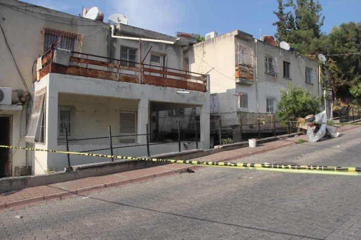 Adana’da Laf Atma Kavgası: 1 Ölü, 4 Yaralı