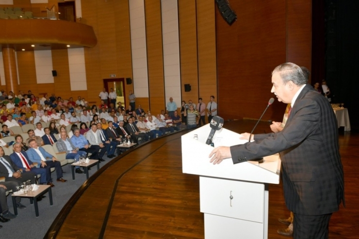 Vali Su, Şampiyon Sporcuları Ödüllendirdi