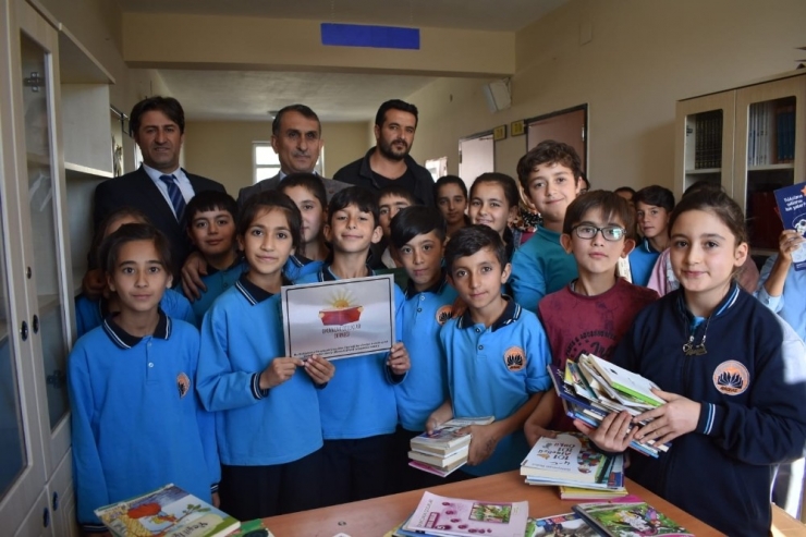 Adilcevaz’a İki Ayrı Kütüphane