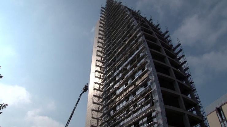 Ataşehir’de 21 Katlı İnşaatta Yangın Paniği