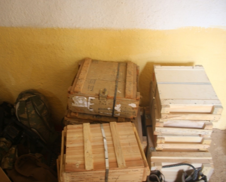 Smo, Terör Örgütünün Silah Deposunu Ele Geçirdi