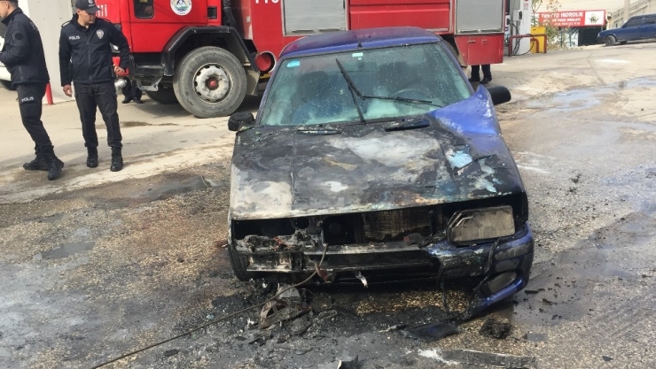 Benzin İstasyonunda Bir Anda Alev Aldı