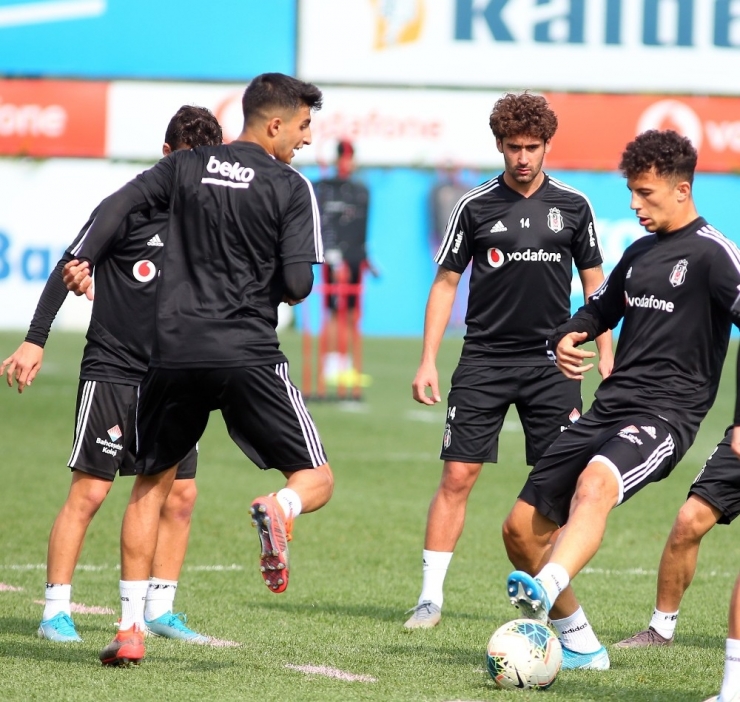 Beşiktaş, Kondisyon Ve Taktik Çalıştı