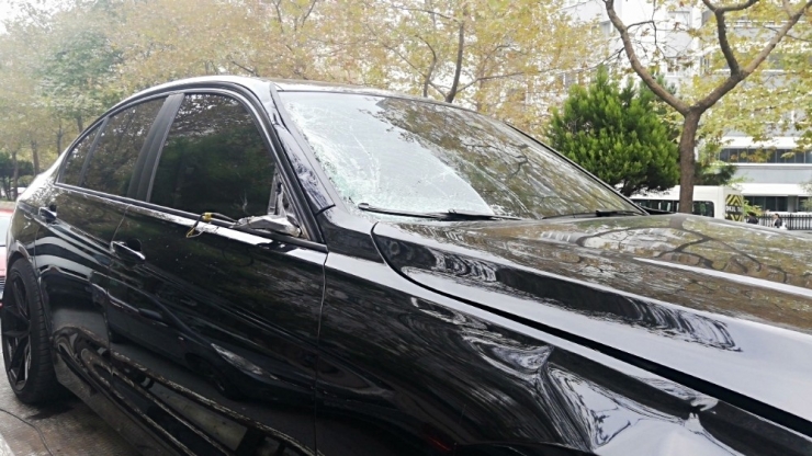 Beylikdüzü’nde Kadın Sürücünün Çarptığı Yaşlı Adam Metrelerce Havaya Fırladı