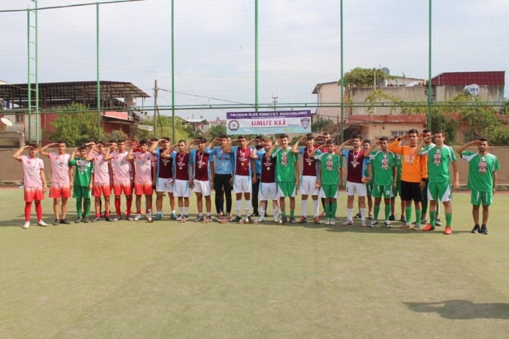 Altı Ocak Mesleki Ve Teknik Anadolu Lisesi Şampiyon