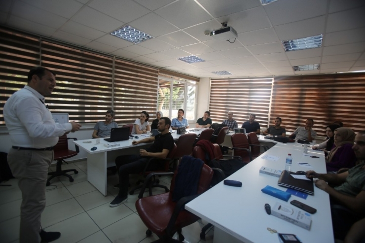 Büyükşehir’de Yazılım Geliştirme Eğitimi