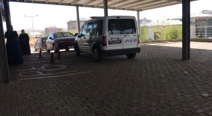 Erzurum’da 6 Çocuk Annesi Kendini Silahla Vurarak İntihar Etti